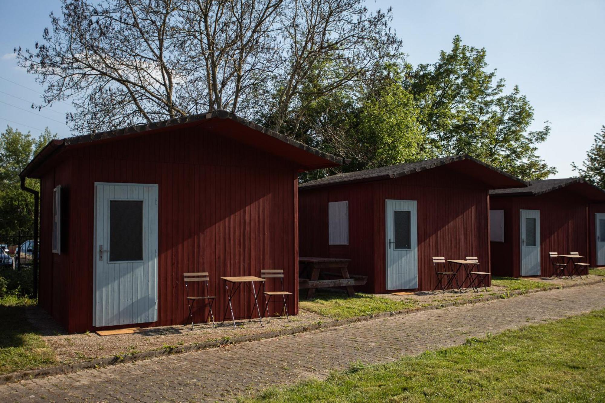 Prague Camping Dzban Екстер'єр фото